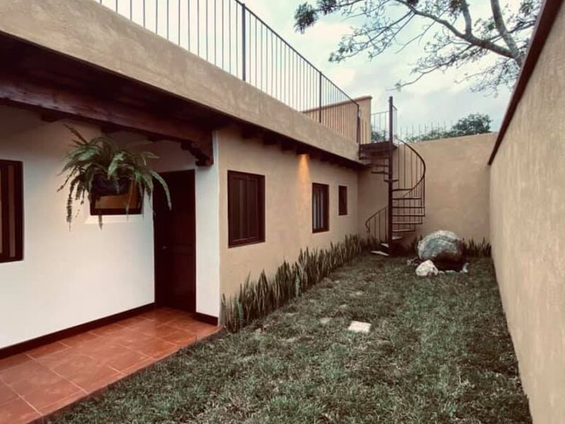 Construcción de Residencia Sacatepéquez