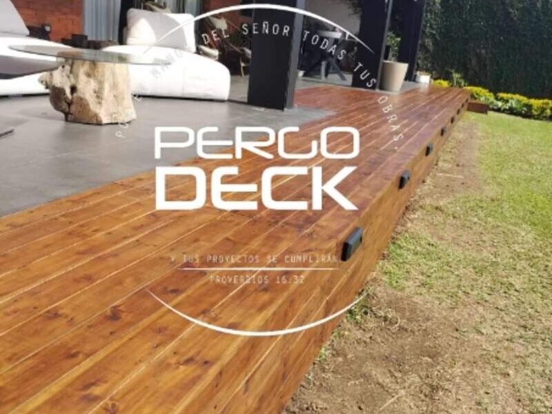 Piso exterior en tabla Deck