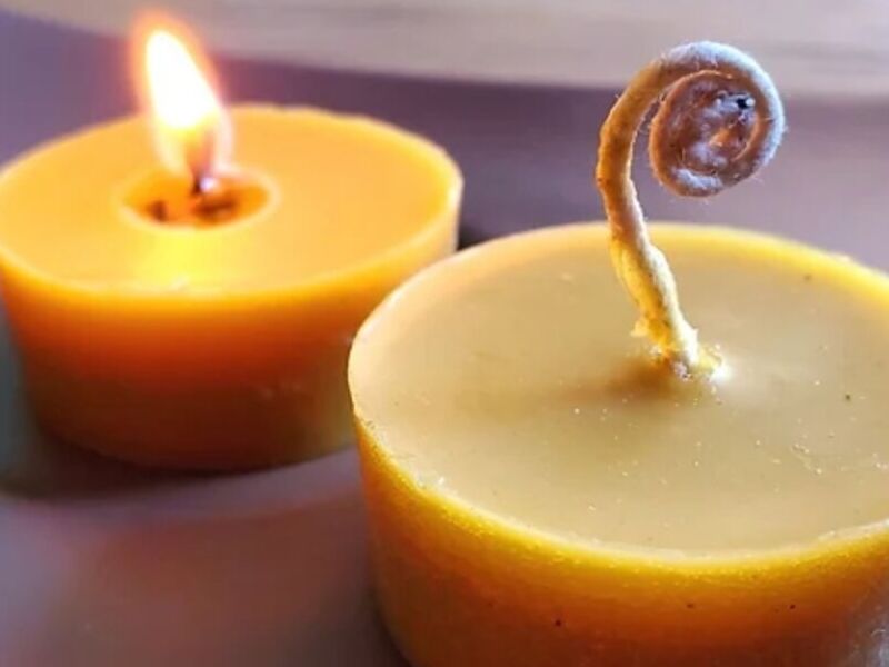Vela de Cera de Abeja Tipo Veladora