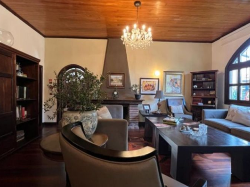  Casa buena ubicación Zona 10
