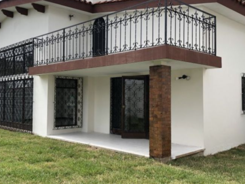 Casa para Oficinas  Zona 13 *