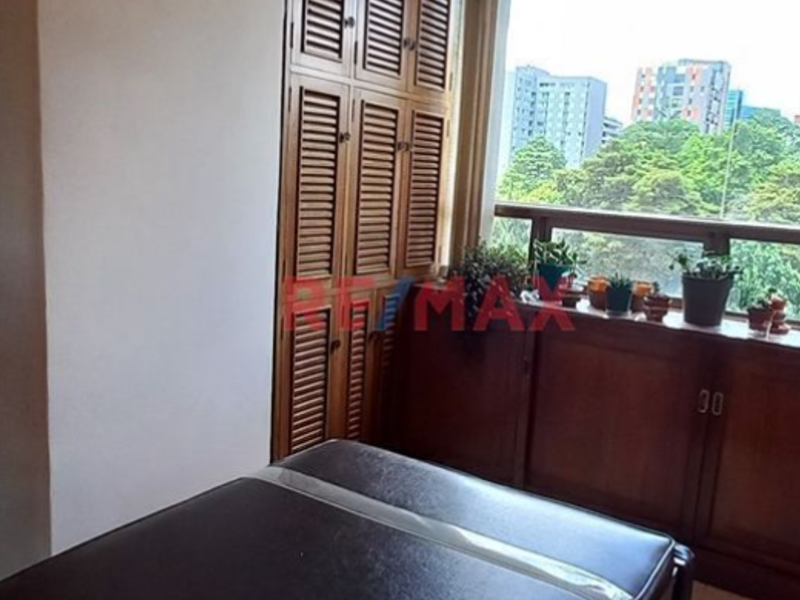 Zona 10 Edificio Clínicas Médicas,