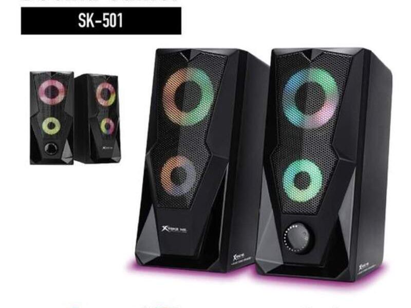  Boocinas Estéreo 2.0 RGB de Xtrike 