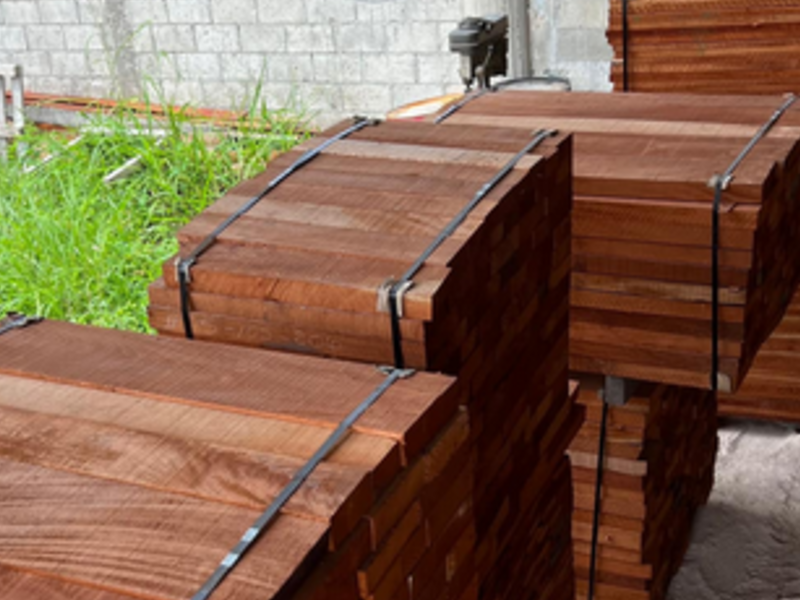 Madera en trozos