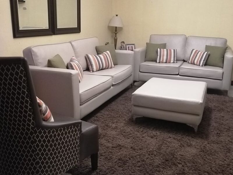 Juego de sala blanco