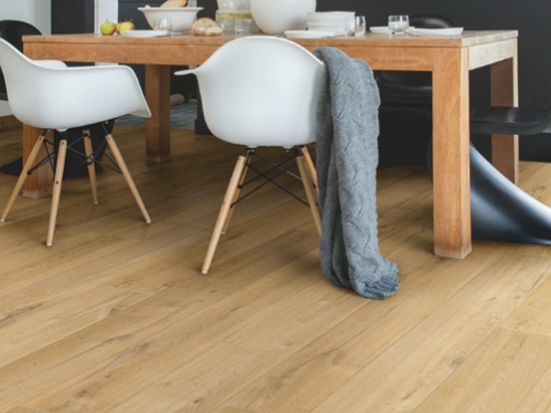 Piso Flotante para Comedor M2