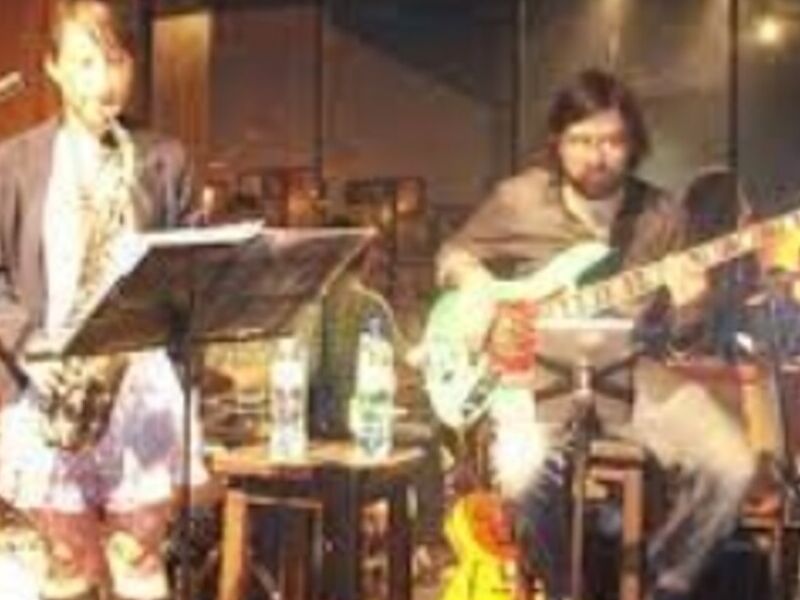 Juego sala exclusivo cantantes Guatemala