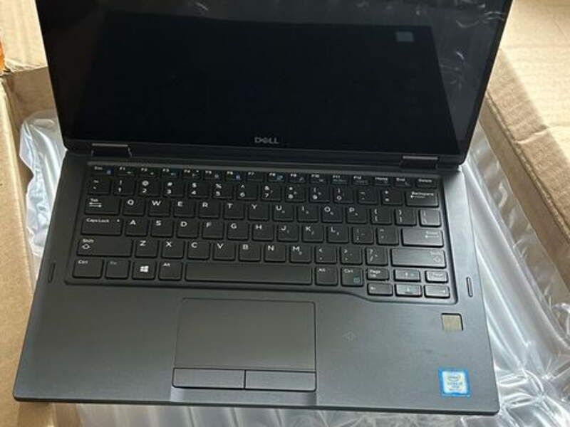 Latitude 7390 core i7 2en1 