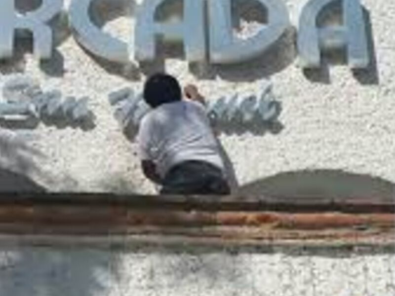 instalación letras luminosas