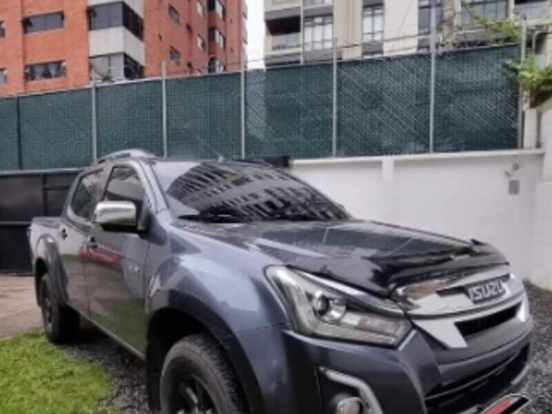 Isuzu Dimax 2020 venta Guatemala