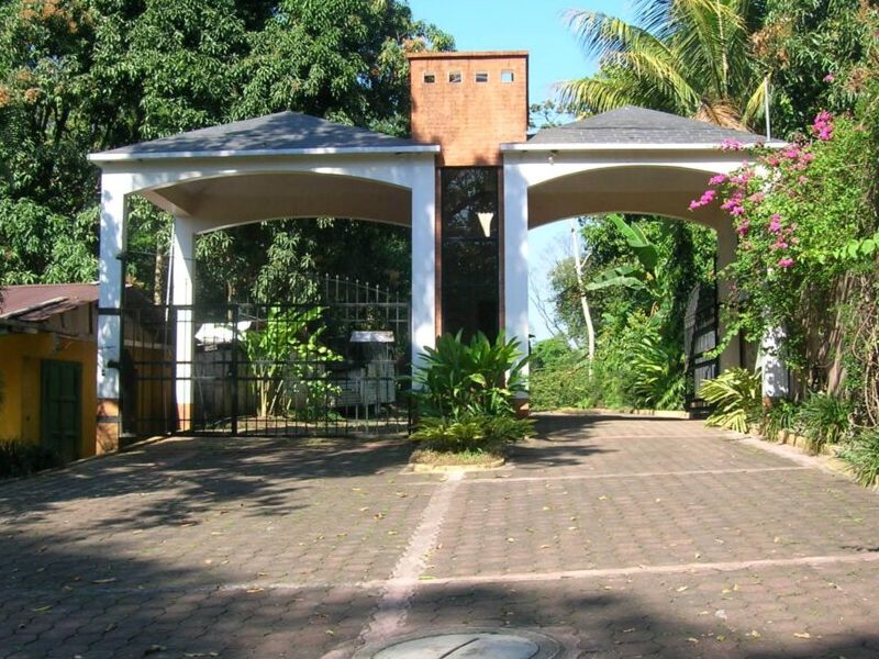 Entrada Pérgola