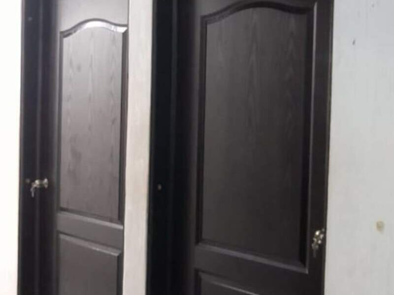 Puerta negra