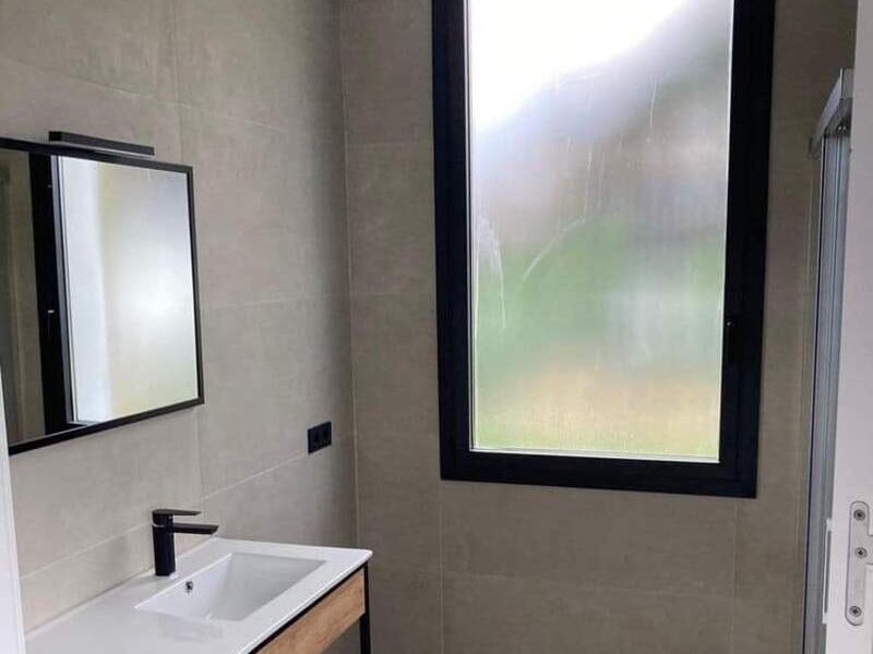 Ventana esmerilada
