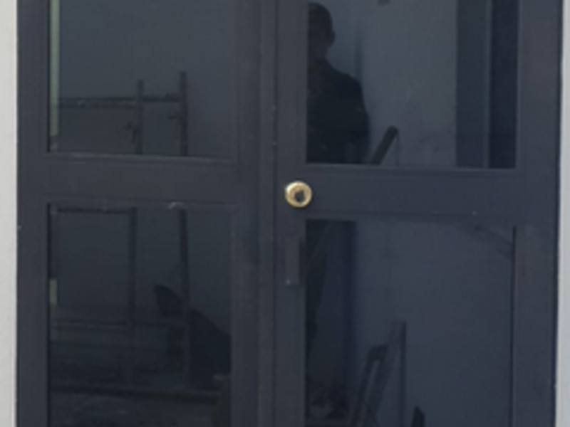 Puertas de metal