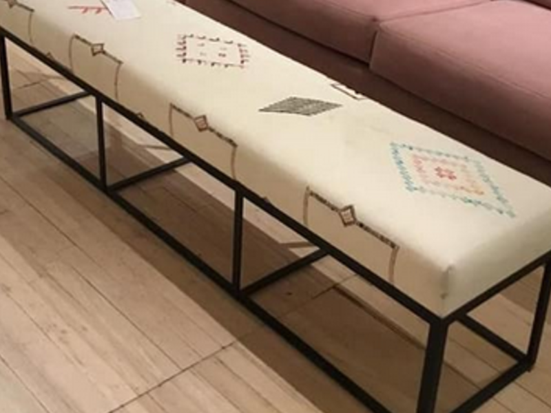 Mesa con figura