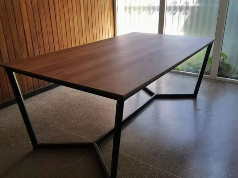 Mesa de reuniones Ciudad de Guatemala