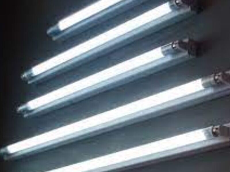 Lámparas Fluorescentes en Cobán Guatemala 