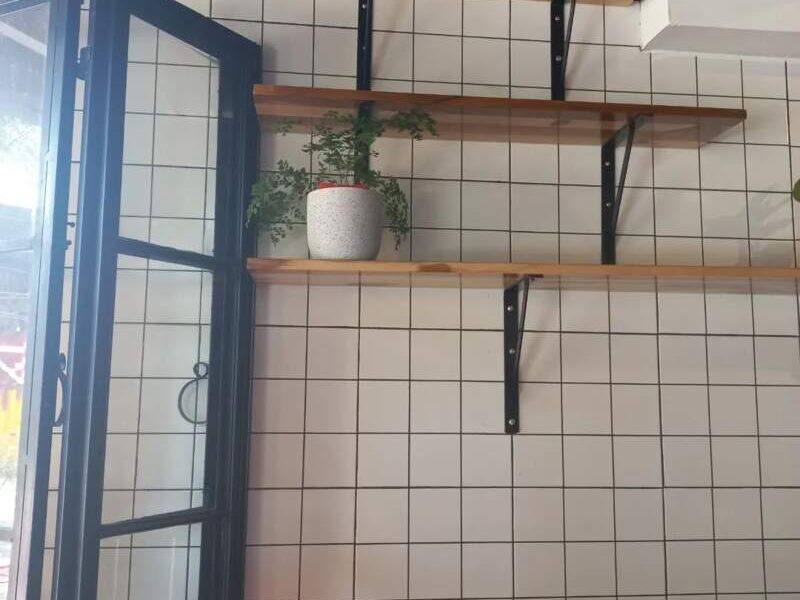 ESTANTERÍA PARA SALA