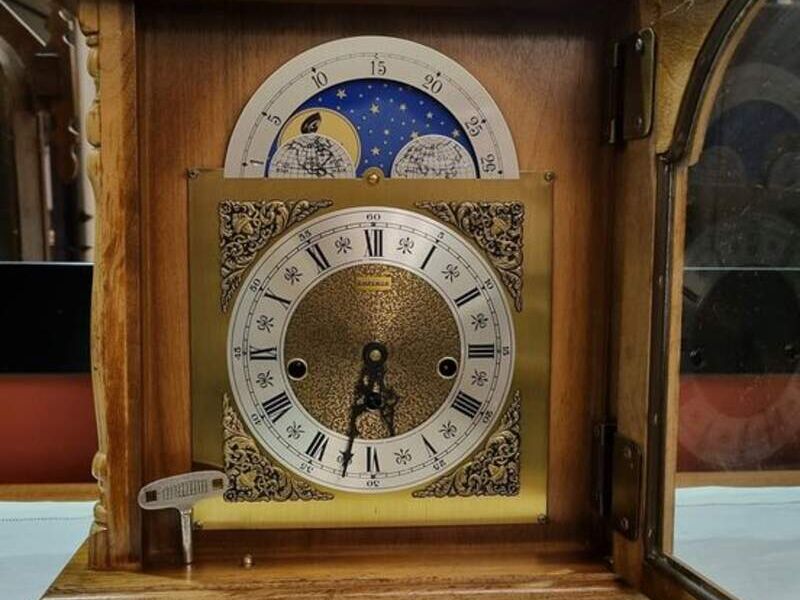 Reloj EMPEROR con fase lunar 