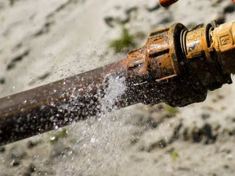 Reparación fugas de Agua Mixco