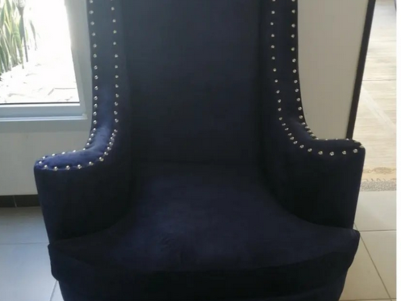 Sofa moderno