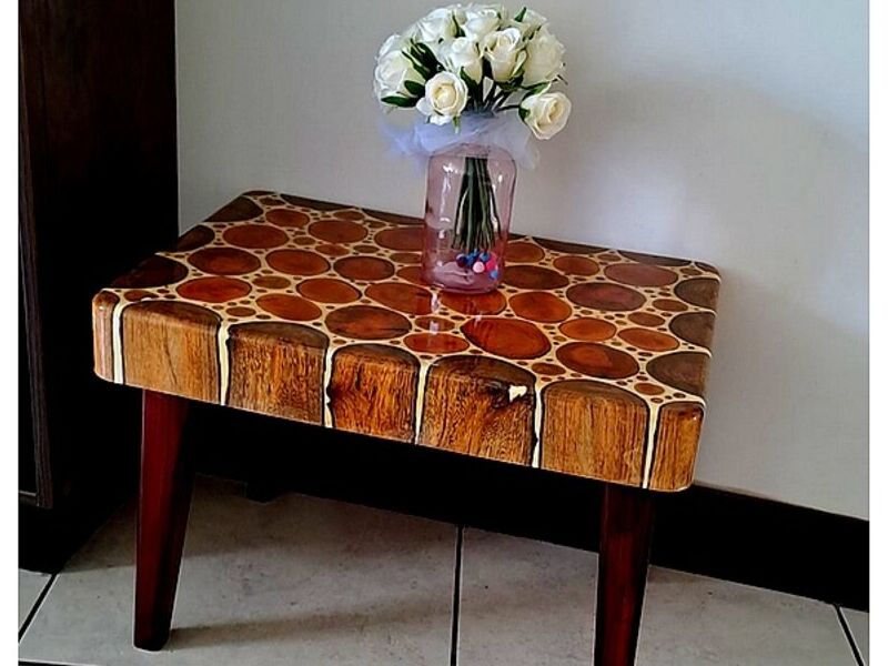 MESA PARA PLANTAS