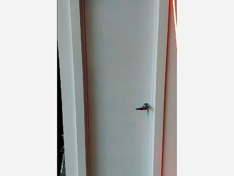 Puerta madera blanca