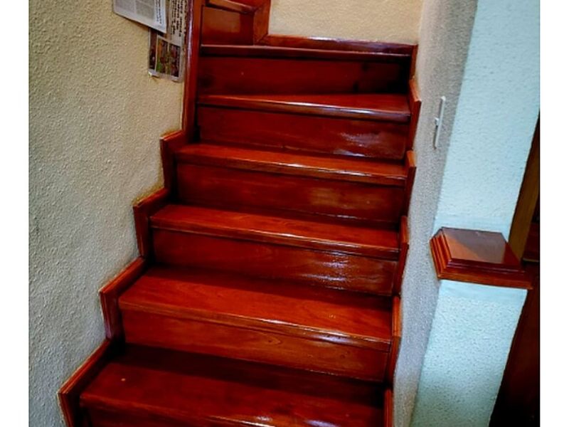 Piso flotante para gradas