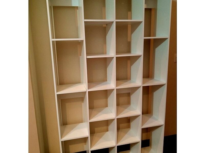 ESTANTERÍA PARA DORMITORIO