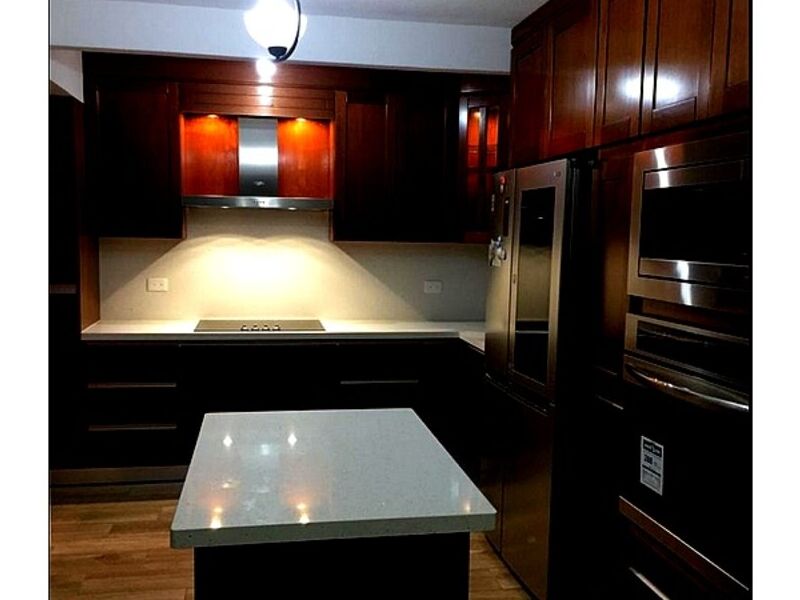 MUEBLES PARA COCINA COLOR CEDRO