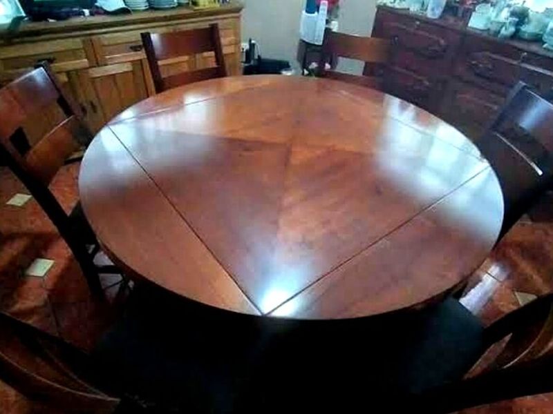 COMEDOR CIRCULAR COLOR NOGAL