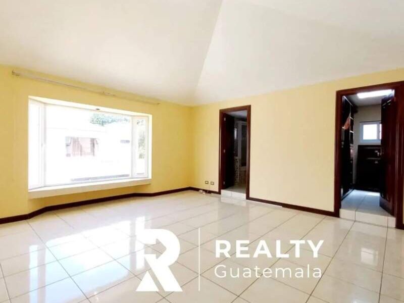 Vendo casa CES, Villas del pinar 1 Guatemala