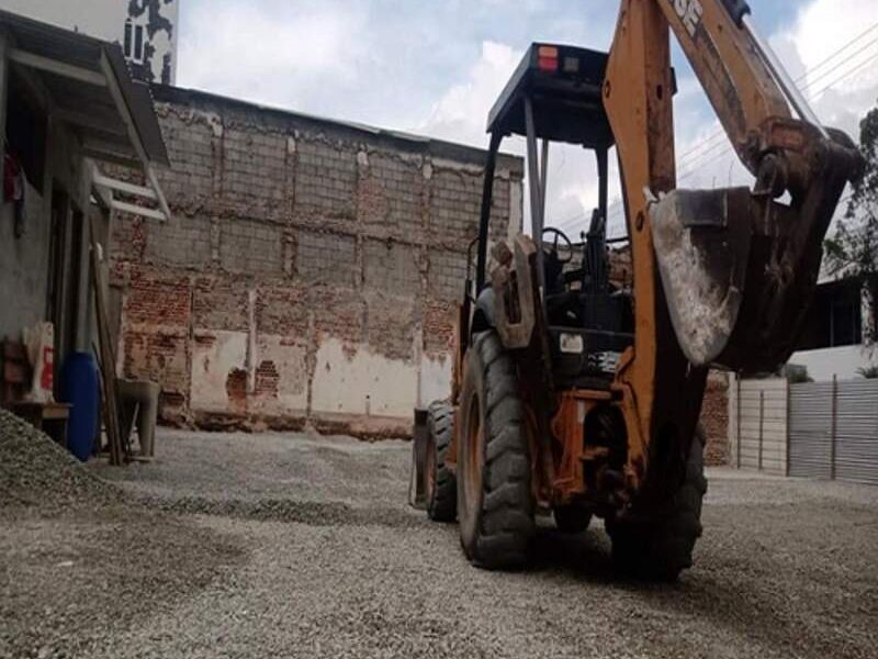 Alquiler Retroexcavadora CDGT	