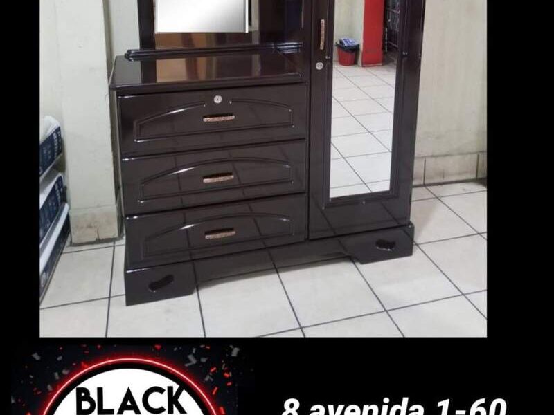 Mueble de madera Chiquimura