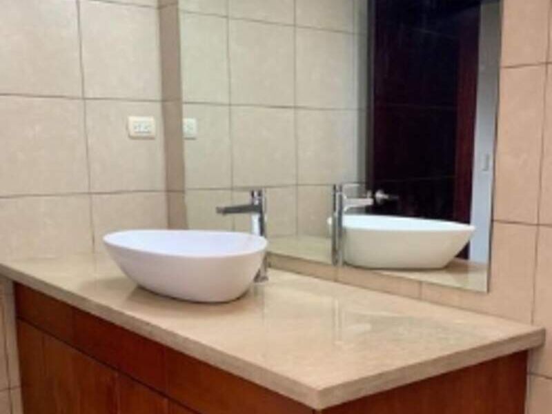 Mueble baño Guatemala