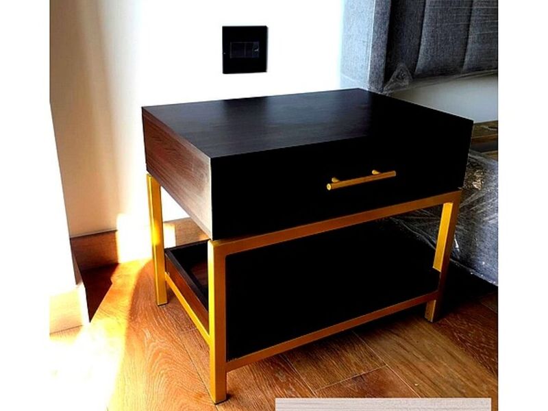 Mesa de noche 