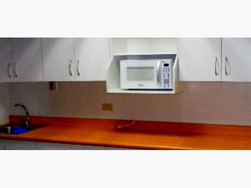 MODULAR DE COCINA ACABADO BLANCO