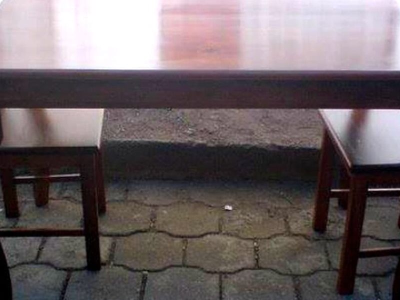 MESA COMEDOR CUADRADA GUATEMALA