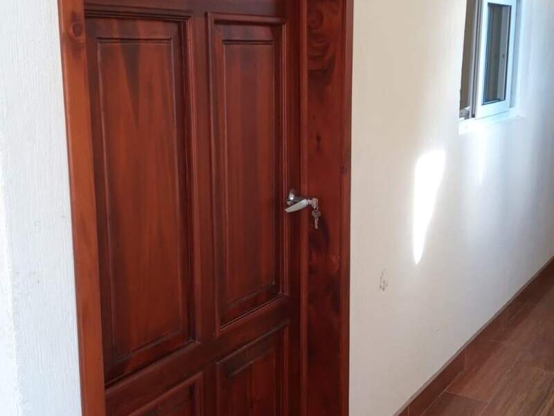 Puerta madera Guatemala