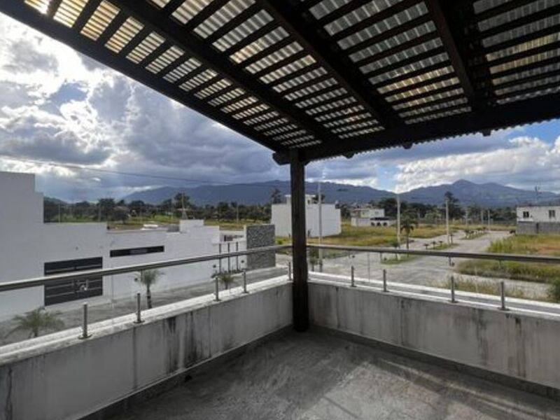 Pérgola balcón en Ciudad de Guatemala 