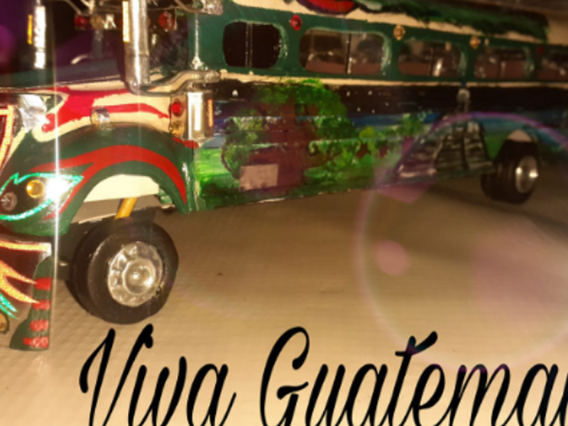 Bus miniatura viva Guatemala