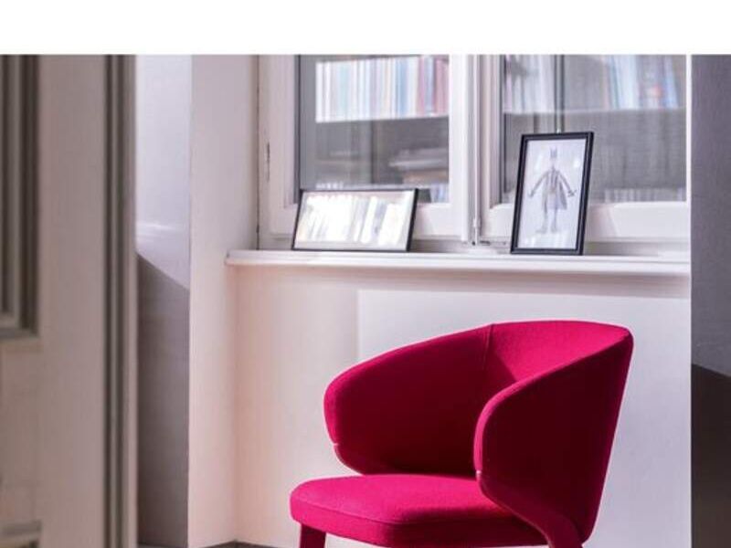 Silla rosa