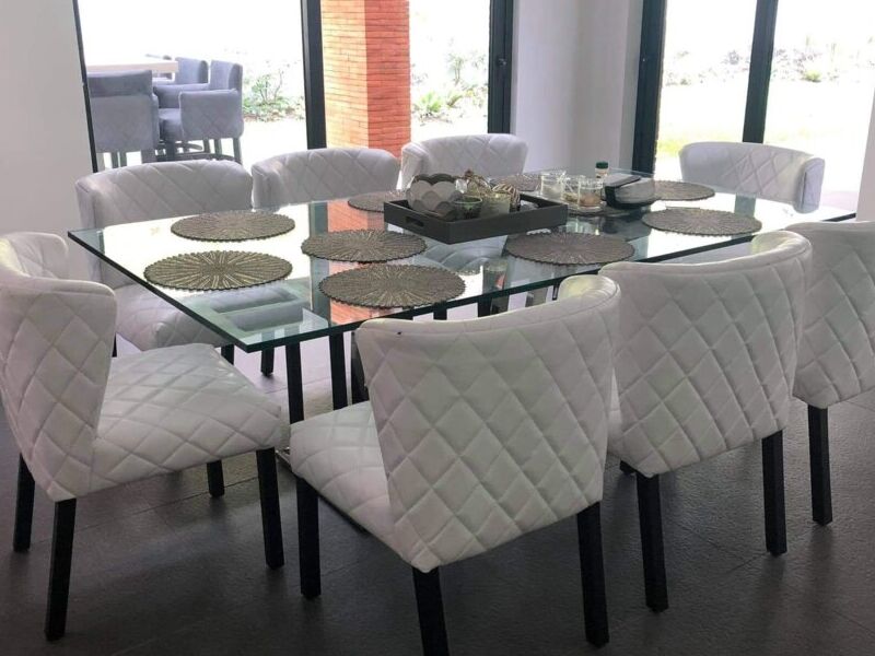 Sillas blancas Guatemala