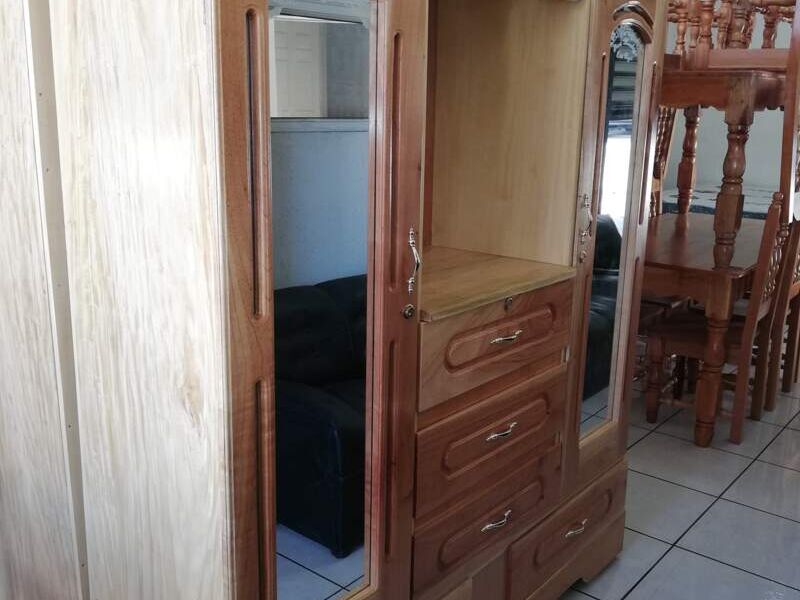 Muebles dormitorios madera Guatemala