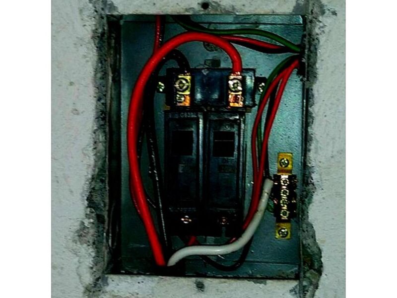 Instalación brakers A Guatemala