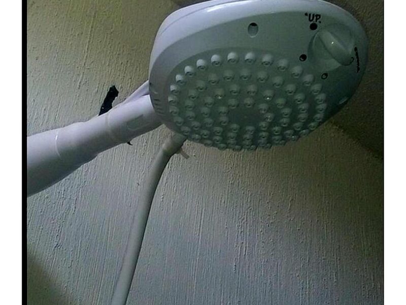Instalación ducha Eléctrica A Santa Rosa