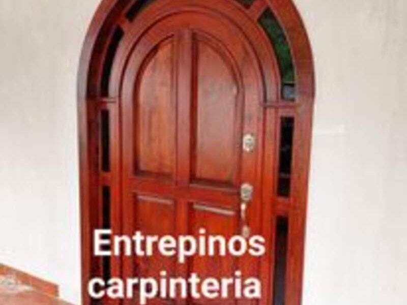 Puerta de madera en Zona 2 Jutiapa 