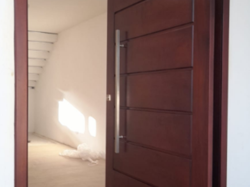 Puerta madera dormitorio Guatemala