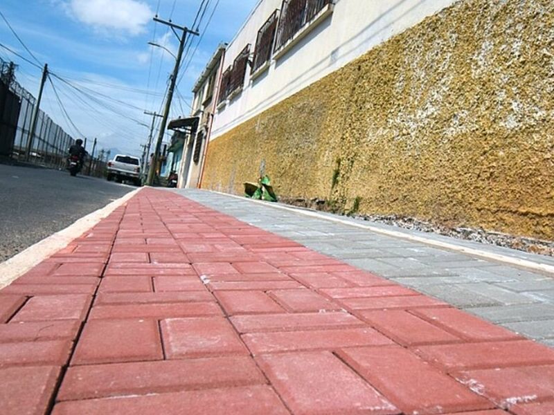 Obra banquetas Guatemala 