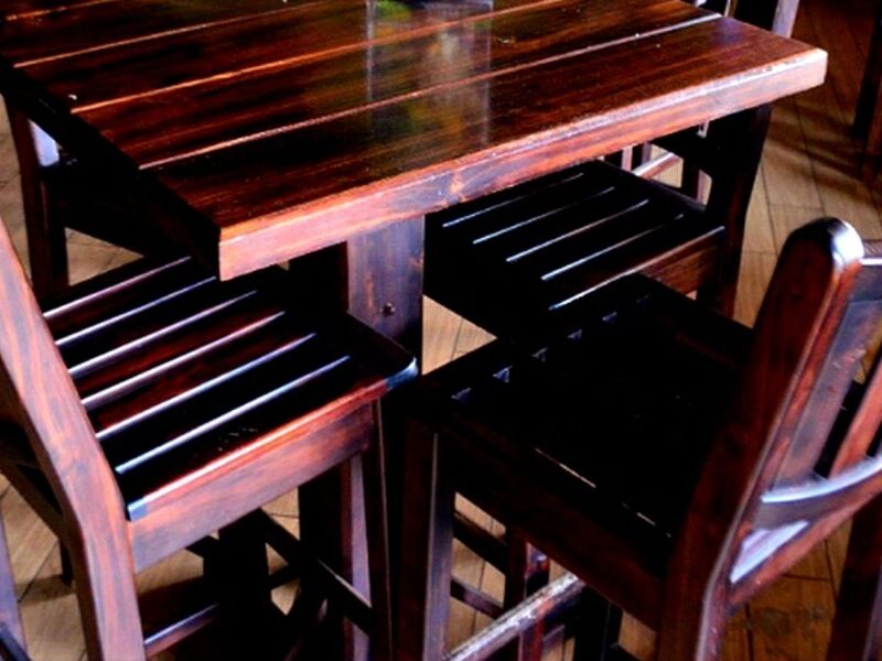 MESA COMEDOR CUADRADA GUATEMALA